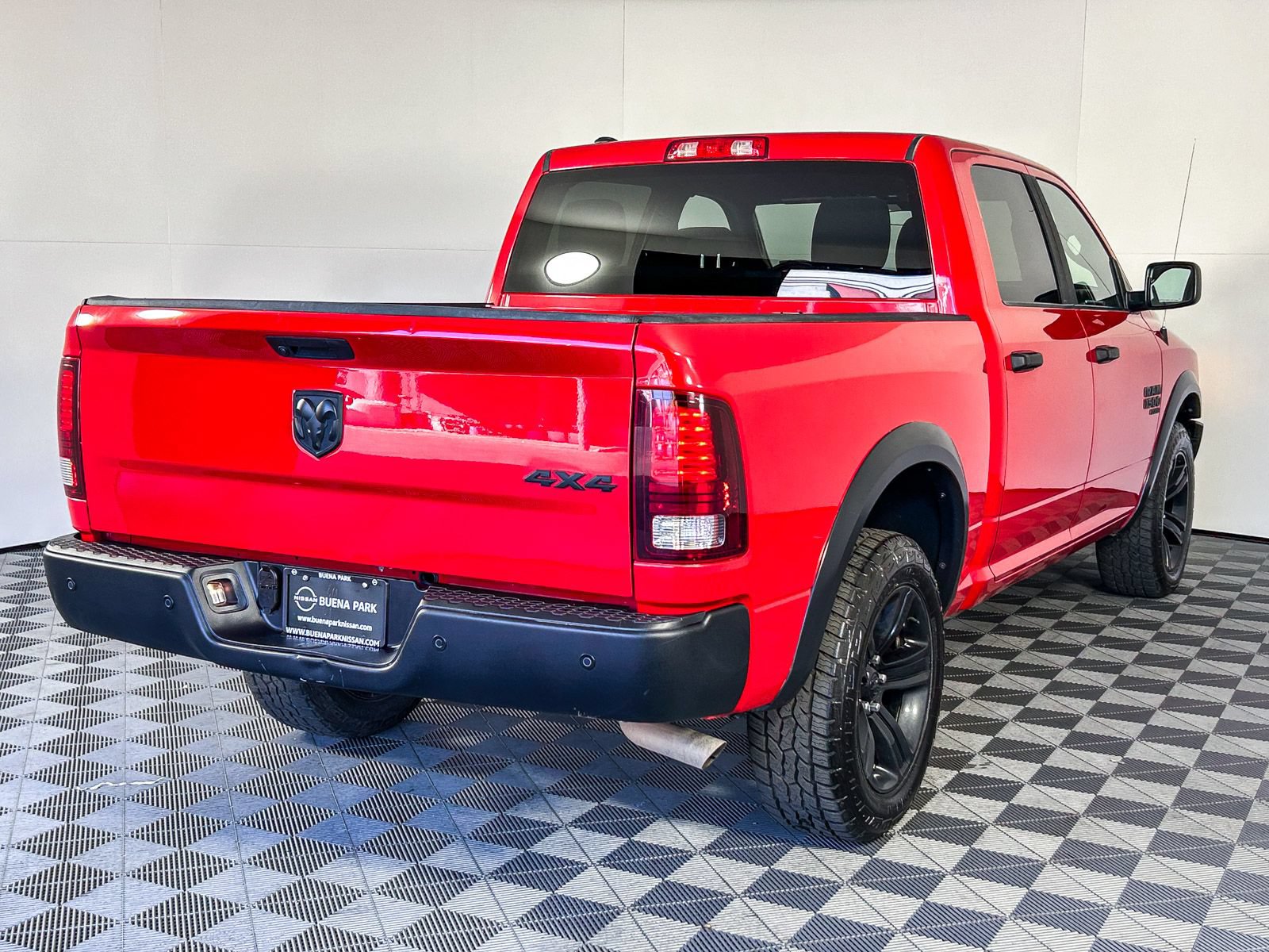 Used 2024 RAM 1500 Warlock AWD/4WD image 8