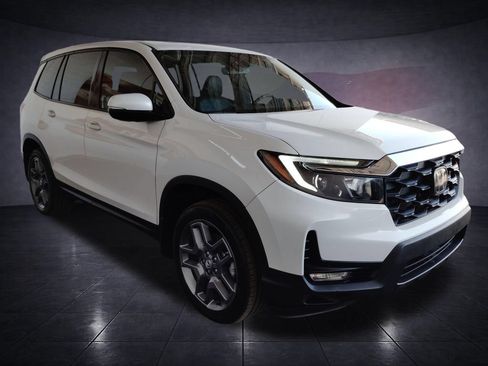Used 2023 Honda Passport EX-L image 12