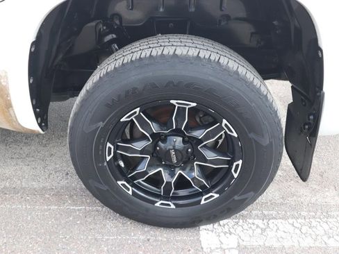 Used 2015 Toyota Tundra SR5 w/ SR5 Upgrade Package image 12