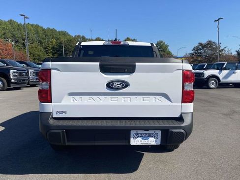 New 2025 Ford Maverick XL w/ Equipment Group 102A image 15