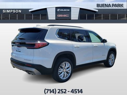 Used 2026 GMC Acadia Elevation w/ Elevation Premium Package FWD image 8