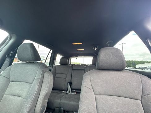 Used 2022 Honda Pilot Sport image 32