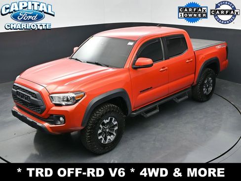 Used 2018 Toyota Tacoma TRD Off-Road w/ Technology Package AWD/4WD image 28