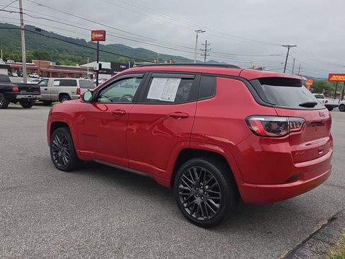 Used 2023 Jeep Compass Limited AWD/4WD image 5