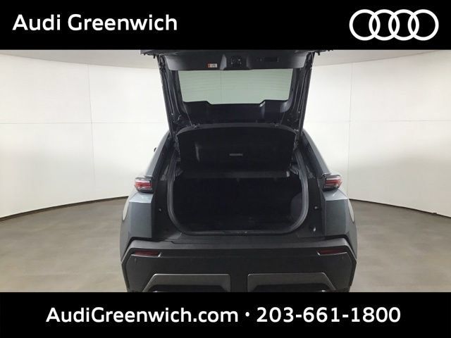 Used 2026 Toyota C-HR AWD/4WD image 21