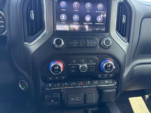Used 2022 GMC Sierra 3500 Denali AWD/4WD image 18
