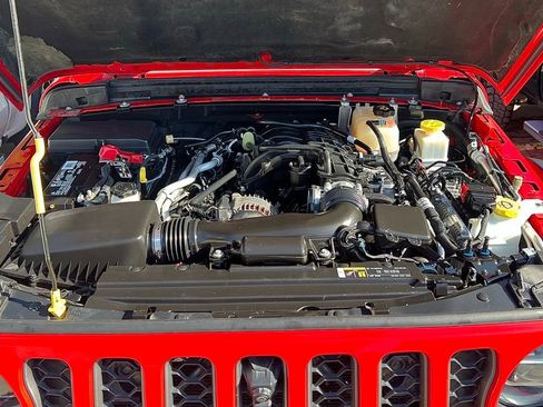 Used 2020 Jeep Gladiator Rubicon image 8