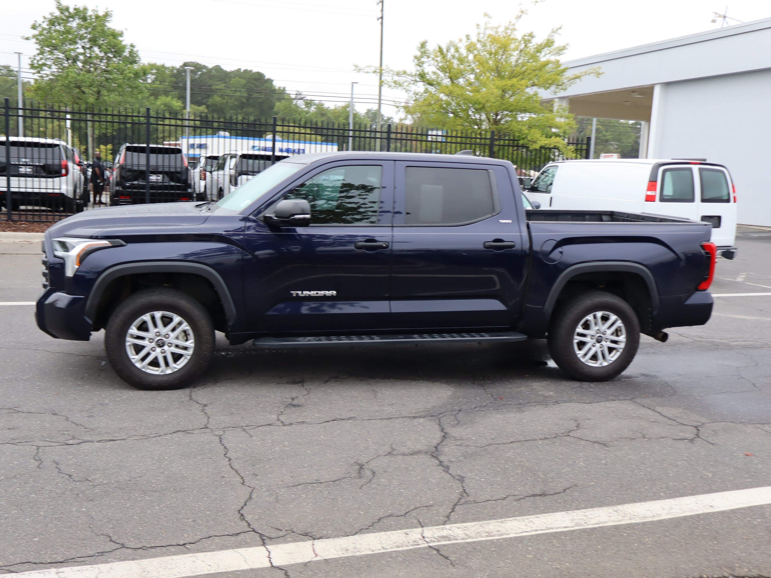 Used 2024 Toyota Tundra SR5 w/ SR5 Convenience Package AWD/4WD image 18
