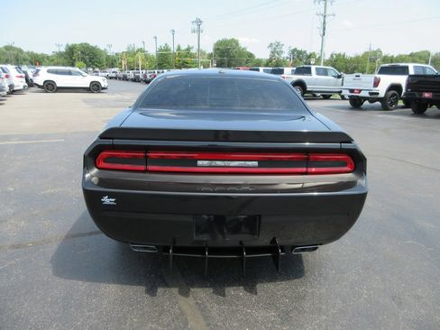 Used 2011 Dodge Challenger RWD image 6