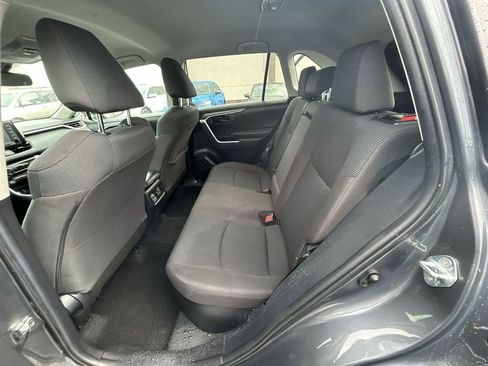 Used 2020 Toyota RAV4 LE image 22