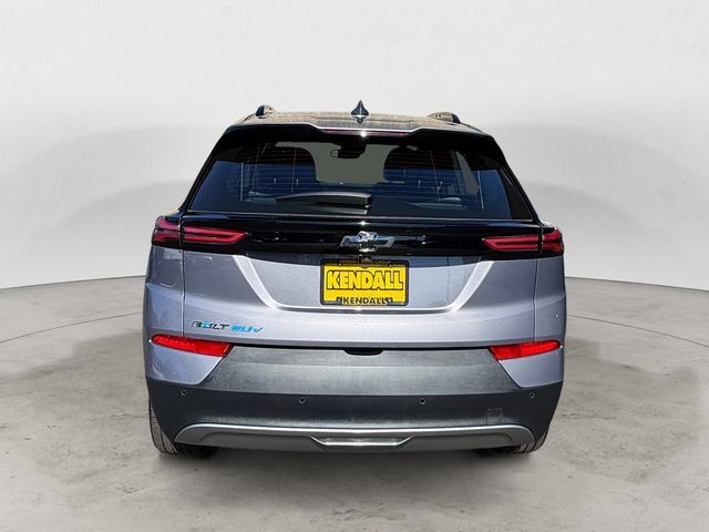 Used 2022 Chevrolet Bolt EUV LT w/ Convenience Package FWD image 6