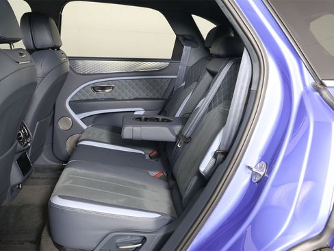 Used 2023 Bentley Bentayga Speed image 26