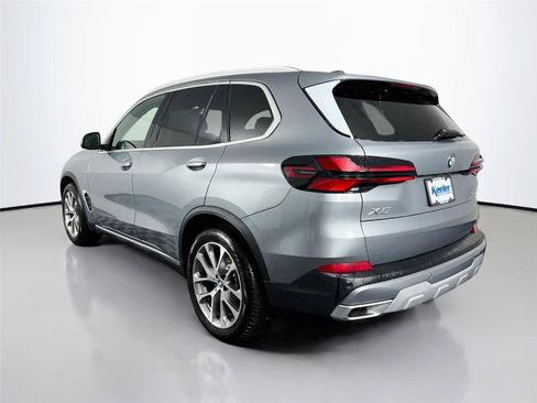 Used 2026 BMW X5 xDrive40i w/ Climate Comfort Package AWD/4WD image 4