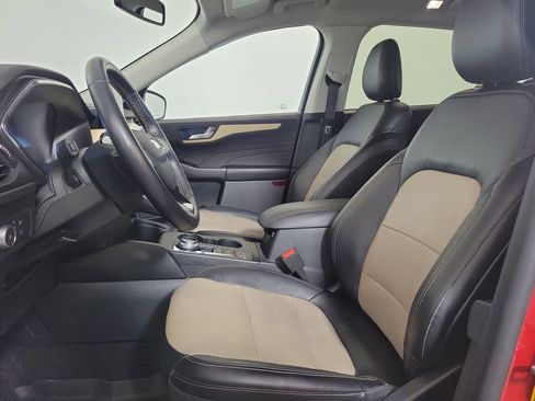 Used 2021 Ford Escape Titanium w/ Titanium Elite Package AWD/4WD image 12