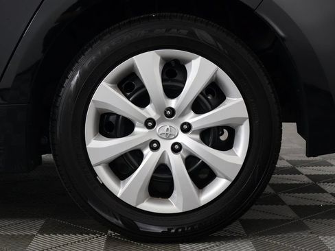 Used 2025 Toyota Corolla LE FWD image 16