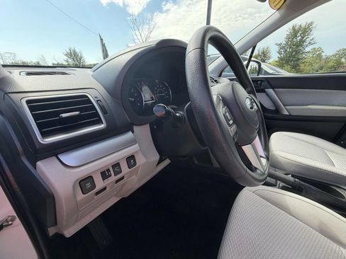 Used 2017 Subaru Forester 2.5i Premium AWD/4WD image 11