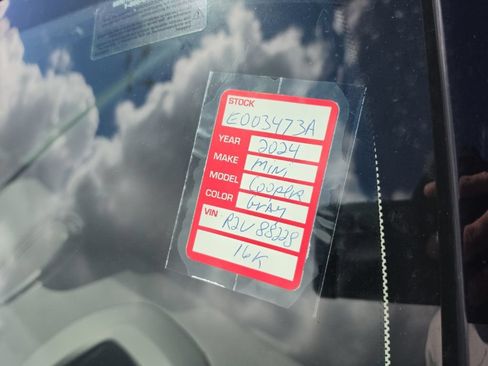 Used 2024 MINI Cooper SE FWD image 7