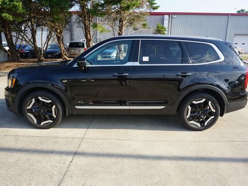 Used 2024 Kia Telluride S w/ S Sunroof Package FWD image 22