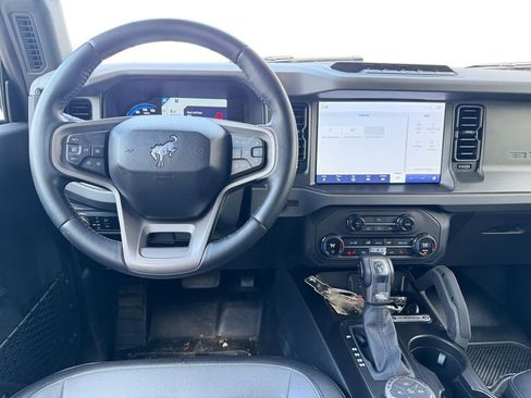 Used 2024 Ford Bronco Everglades image 10