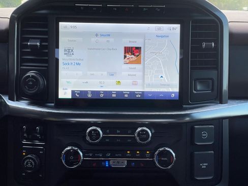 Used 2023 Ford F150 Lariat AWD/4WD image 19