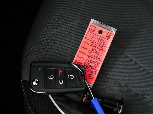 Used 2025 Volkswagen Jetta Sport FWD image 39