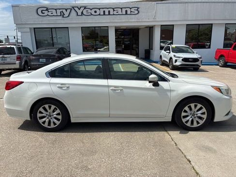 Used 2017 Subaru Legacy 2.5i Premium AWD/4WD image 6