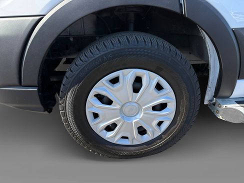 Used 2024 Ford Transit 250 Low Roof w/ Exterior Upgrade Package image 9