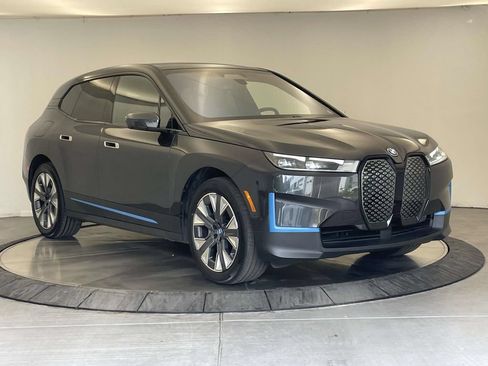 Used 2024 BMW iX xDrive50 AWD/4WD image 7