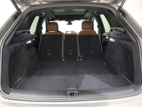Used 2023 Audi Q5 2.0T Premium w/ Convenience Package image 29