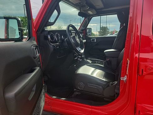 Used 2021 Jeep Wrangler Unlimited Sahara AWD/4WD image 10