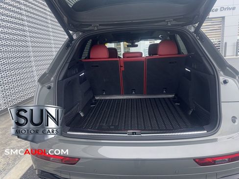 Used 2023 Audi SQ5 Premium Plus w/ Premium Plus Package image 22
