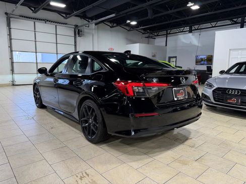 Used 2023 Honda Civic Sport image 4