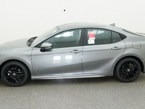 New 2026 Toyota Camry SE FWD image 20