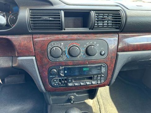 Used 2001 Chrysler Sebring LX FWD image 22