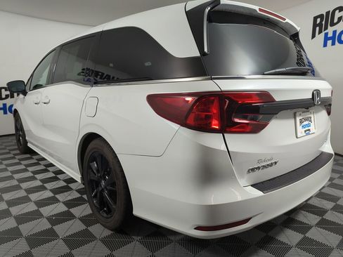 Certified 2023 Honda Odyssey Sport image 2
