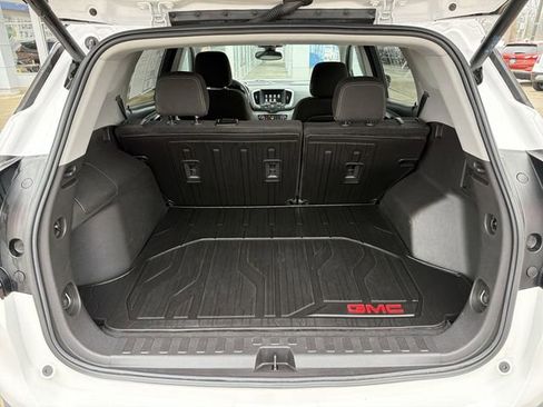 Certified 2022 GMC Terrain SLE w/ Driver Convenience Package image 24