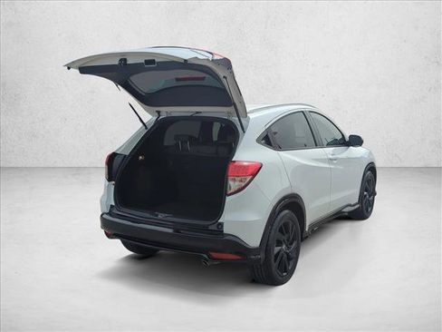 Used 2021 Honda HR-V Sport image 8