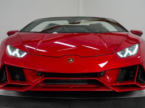 Used 2021 Lamborghini Huracan EVO AWD/4WD image 14