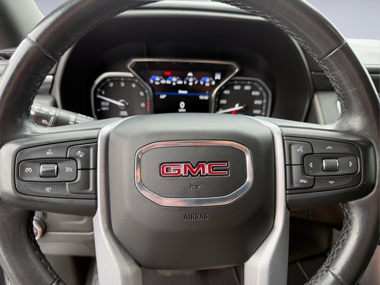Used 2021 GMC Yukon XL SLT AWD/4WD image 35