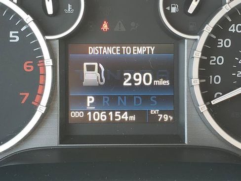 Used 2017 Toyota Tundra Limited w/ Limited Premium Package AWD/4WD image 27