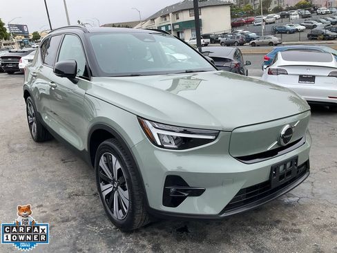 Used 2023 Volvo XC40 Recharge Plus w/ Protection Package Premier AWD/4WD image 68
