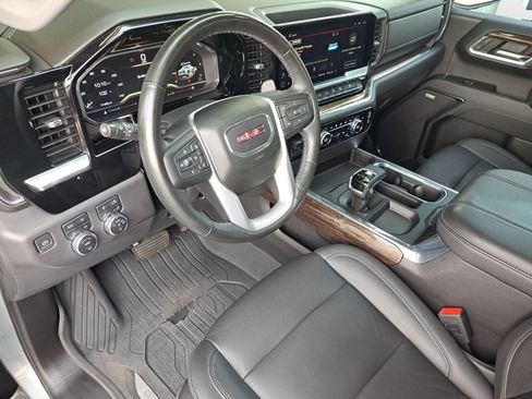 Used 2023 GMC Sierra 1500 Elevation w/ Elevation Premium Package AWD/4WD image 10