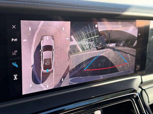 Used 2024 Porsche Panamera image 18