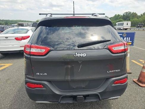 Used 2017 Jeep Cherokee Limited AWD/4WD image 4