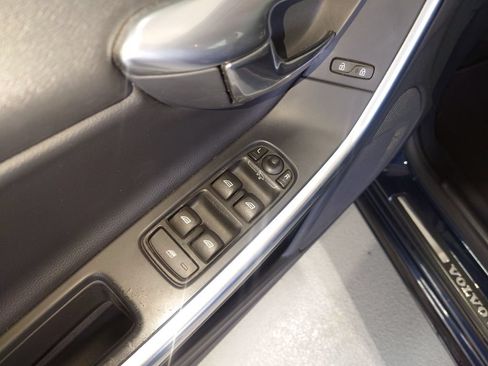 Used 2015 Volvo S60 T5 Premier w/ Convenience Package AWD/4WD image 11