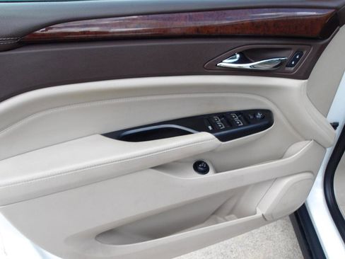 Used 2016 Cadillac SRX Performance FWD image 18