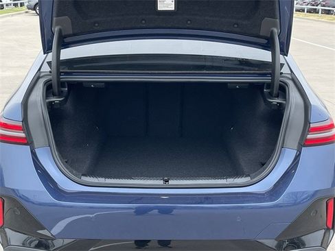 Used 2024 BMW 530i w/ M Sport Package image 30