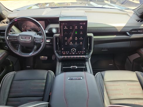 Used 2025 GMC Yukon XL AT4 Ultimate AWD/4WD image 9