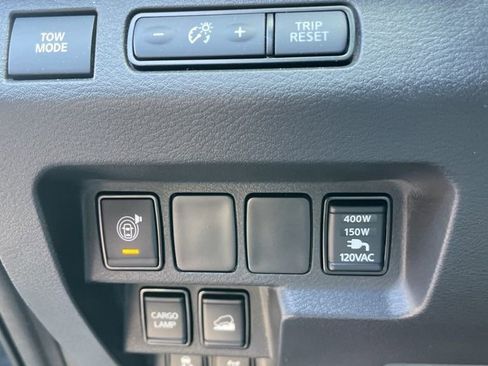 Used 2023 Nissan Frontier PRO-4X w/ Pro Convenience Package image 7