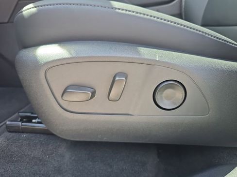 New 2026 GMC Acadia Elevation w/ Black Edition FWD image 18